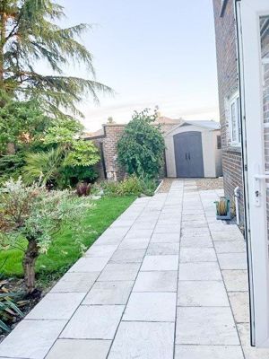 Photo 1- click for photo gallery